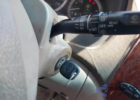 2005 Toyota Sienna Xle Limited z USA, uszkodzony, nr VIN 5TDZA22C05S370201